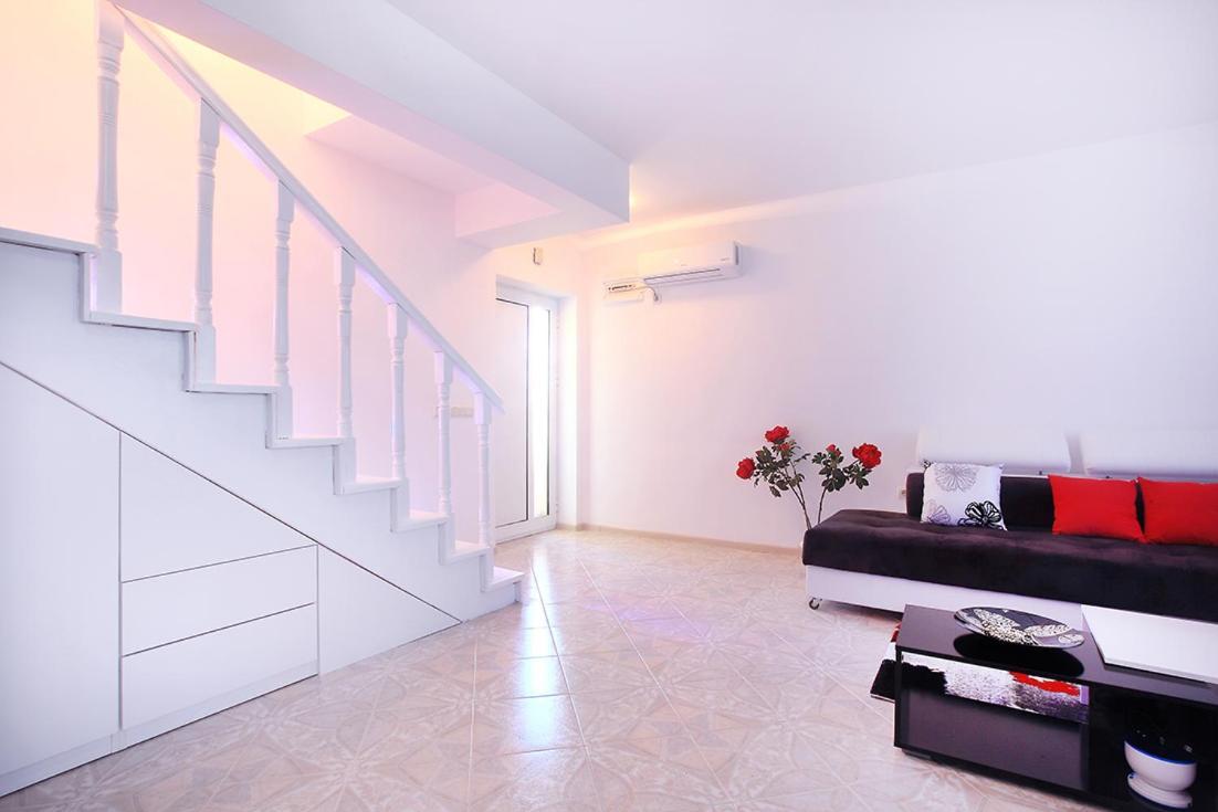 Private Apartment With Parking And Pool Μπαλτσίκ Εξωτερικό φωτογραφία